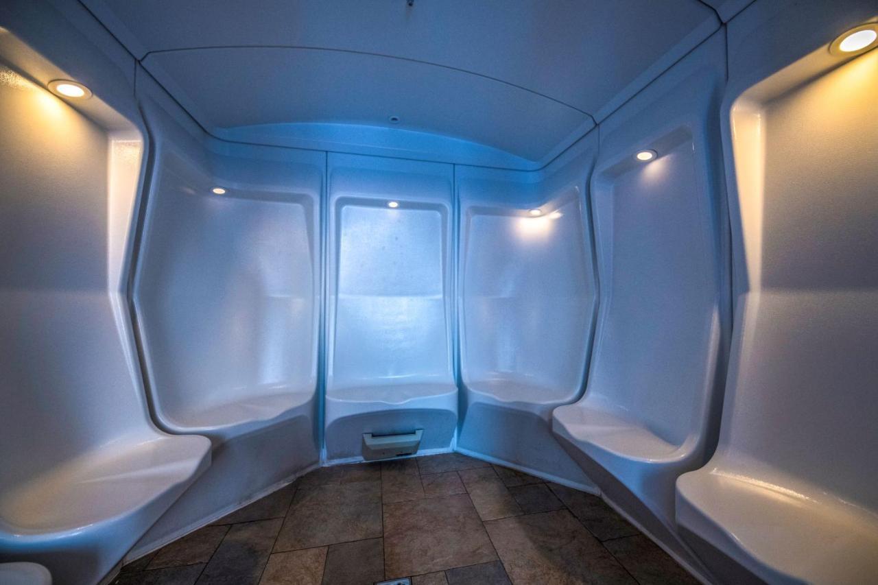 Hotel Forest Hills Zirc Dış mekan fotoğraf