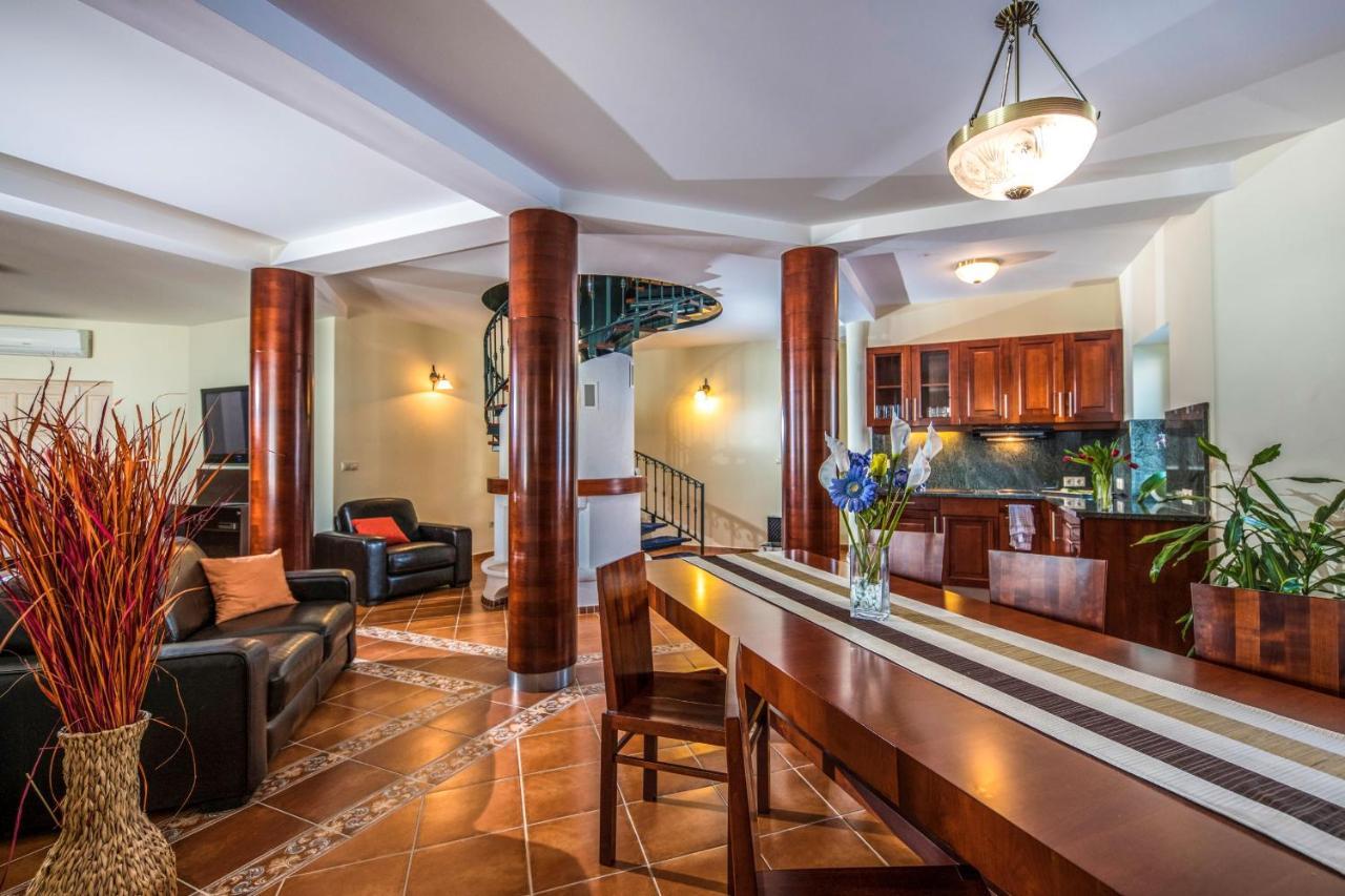 Hotel Forest Hills Zirc Dış mekan fotoğraf