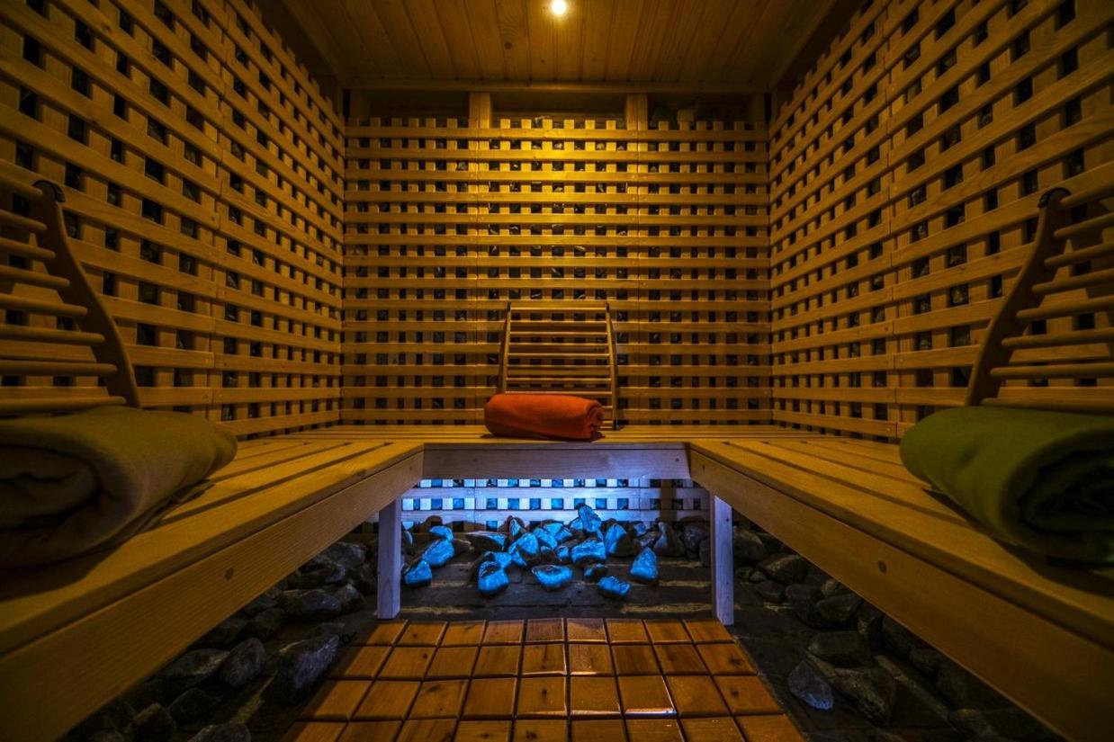 Hotel Forest Hills Zirc Dış mekan fotoğraf