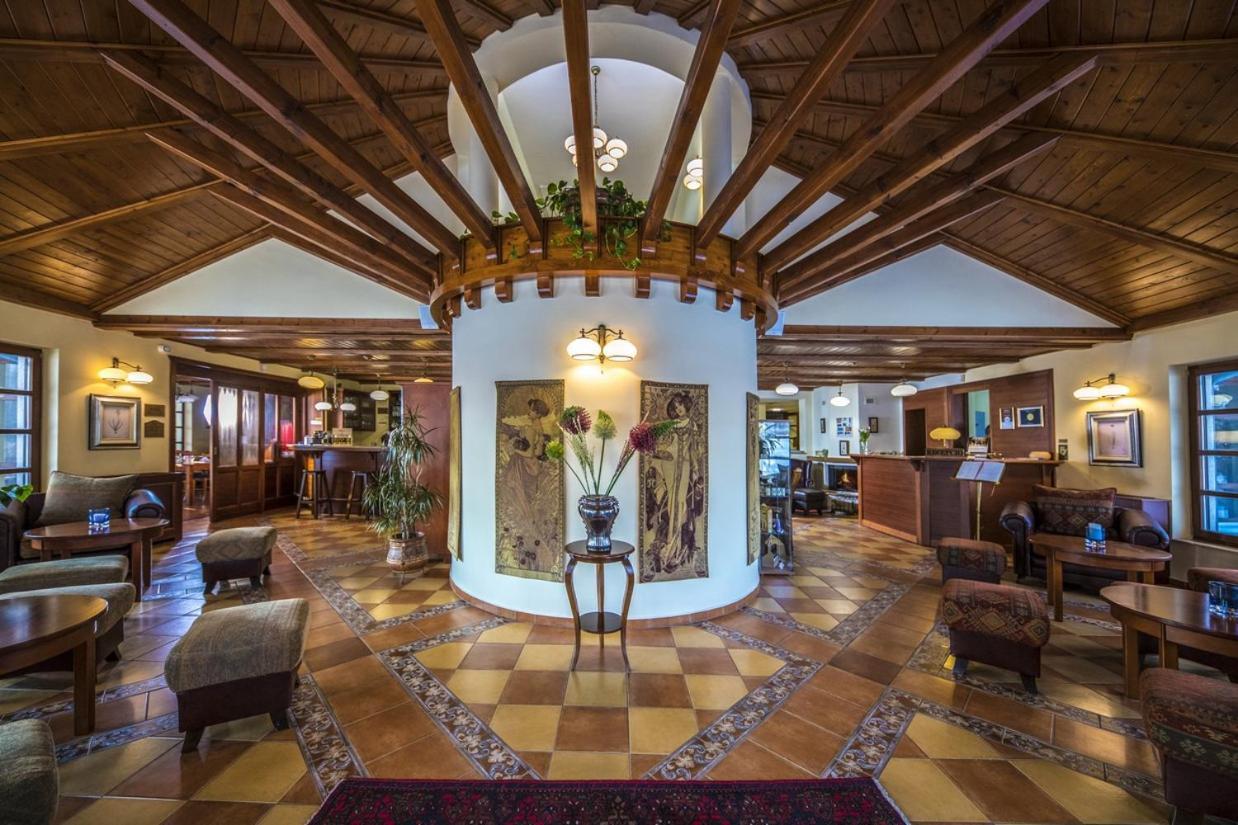 Hotel Forest Hills Zirc Dış mekan fotoğraf