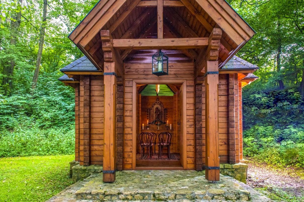 Hotel Forest Hills Zirc Dış mekan fotoğraf